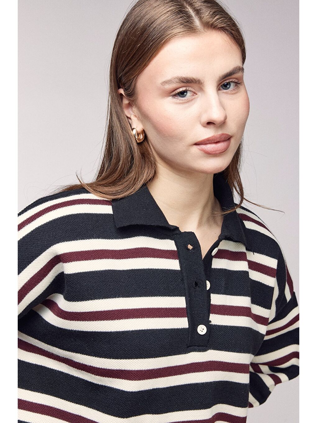 Siyah Çizgili Polo Yaka Düğmeli Triko Kazak-3