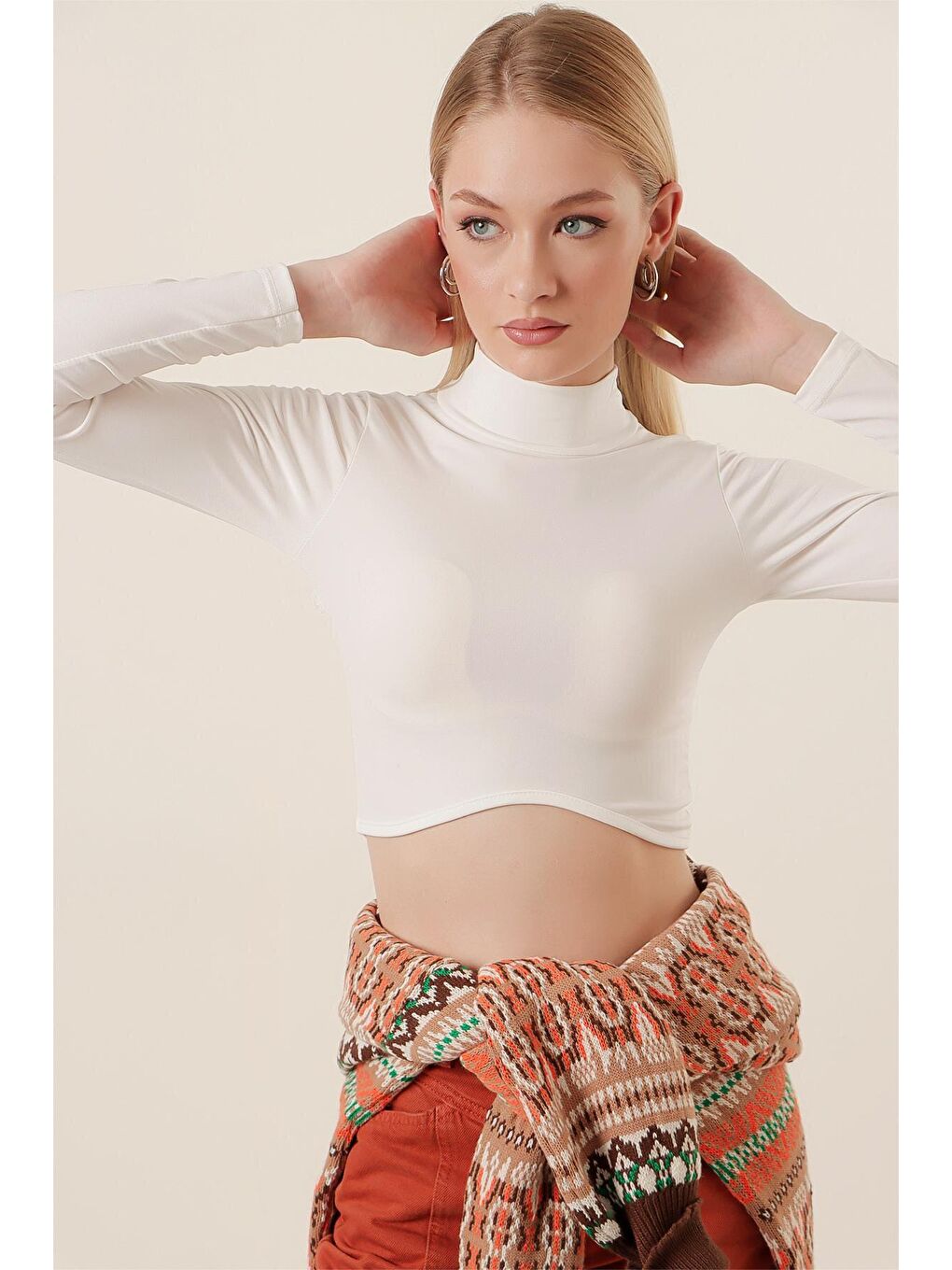 Ekru Yarım Balıkçı Yaka Uzun Kollu Elastanlı Streç Body-2