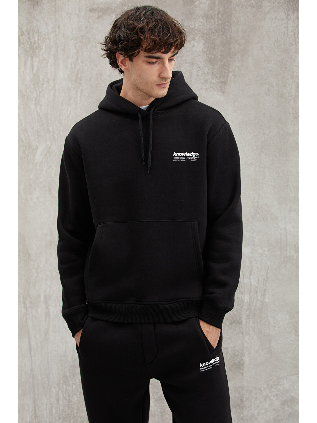 Bryaner Erkek Yumuşacık İçi Polarlı Baskılı Regular Kordonlu Siyah Sweatshirt-5