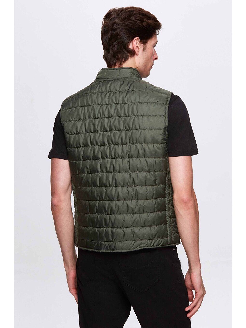 Regular Fit Haki Dik Yaka Elyaf Dolgulu Mevsimlik Fermuarlı Şişme Yelek Mont-3