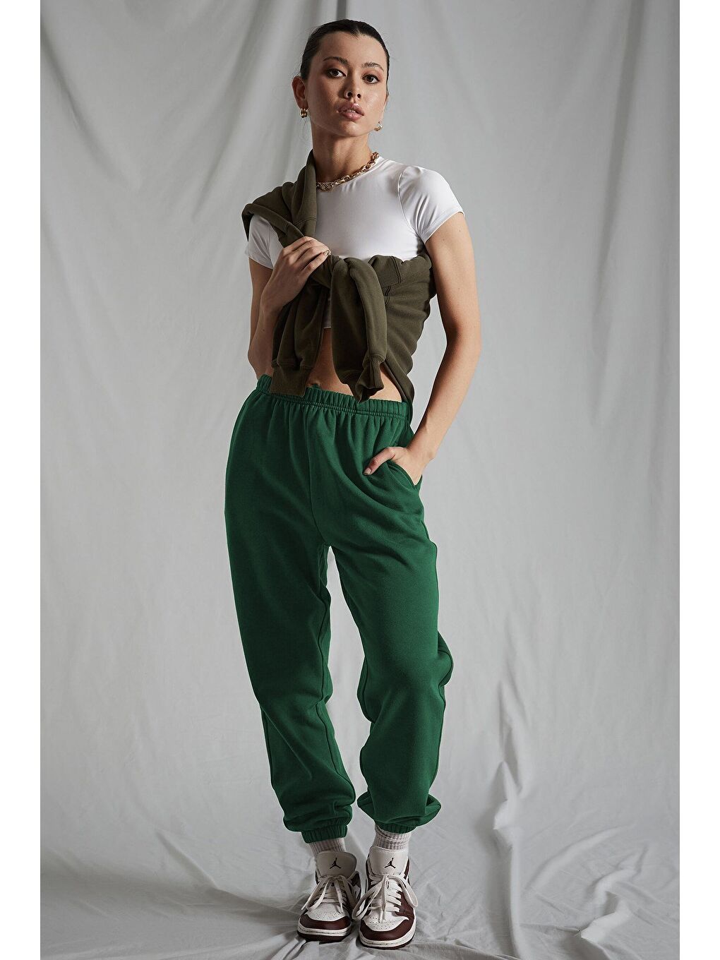 Kadın Koyu Yeşil Beli Lastikli Oversize Eşofman Altı Mg1235