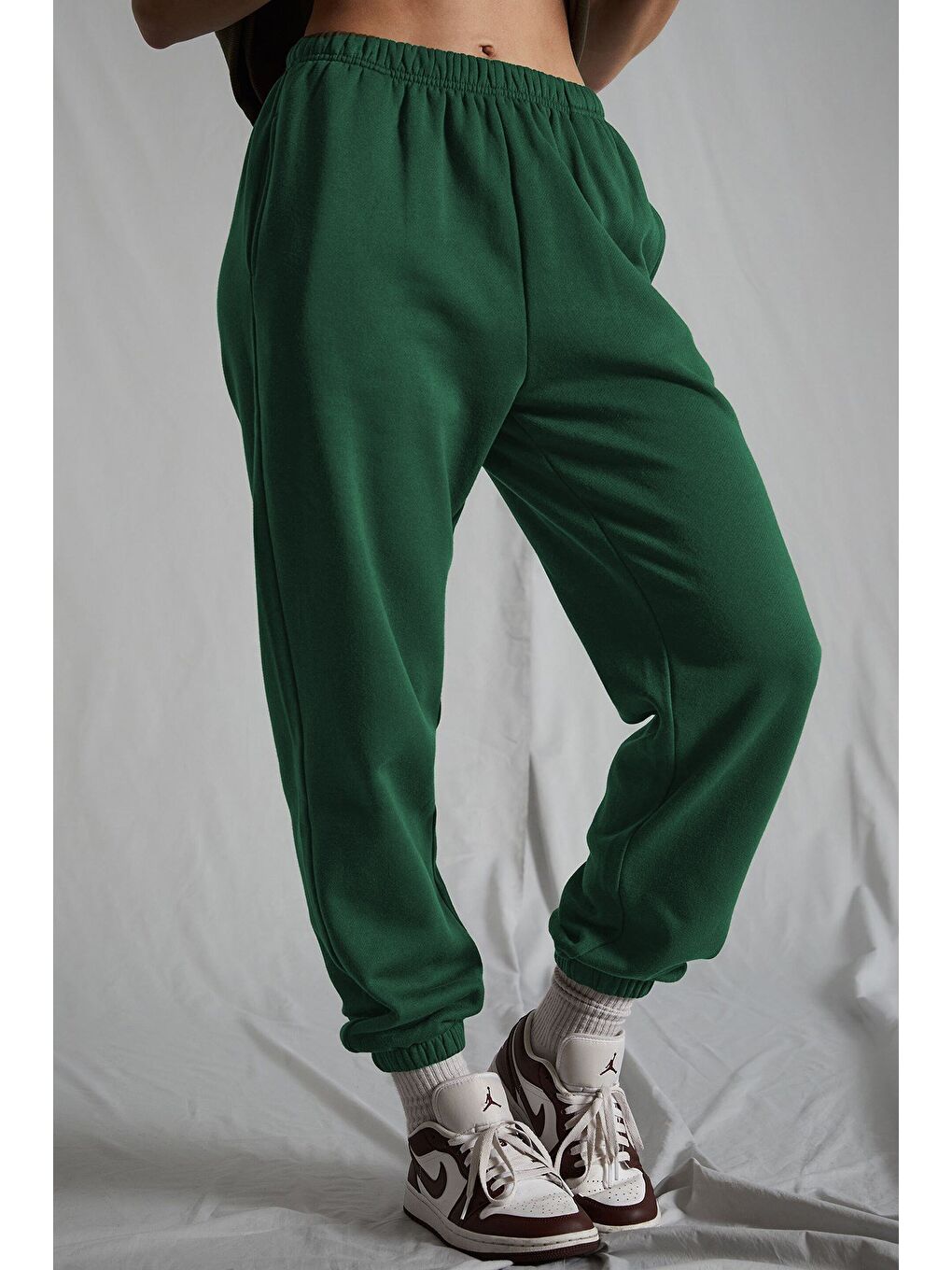 Kadın Koyu Yeşil Beli Lastikli Oversize Eşofman Altı Mg1235-1