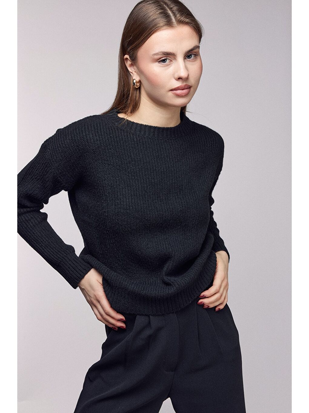 Siyah Bisiklet Yaka Dokulu Triko Kazak-2