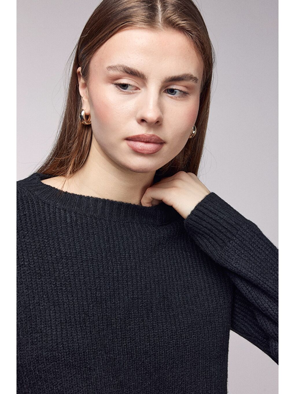 Siyah Bisiklet Yaka Dokulu Triko Kazak-3