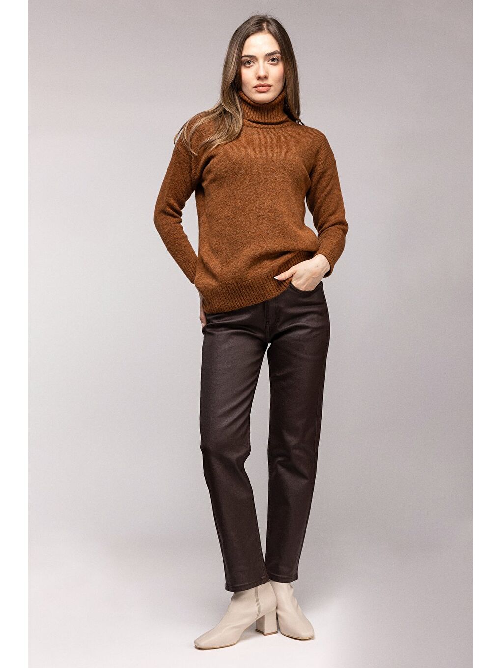 Kahverengi Balıkçı Yaka Oversize Triko Kazak-2