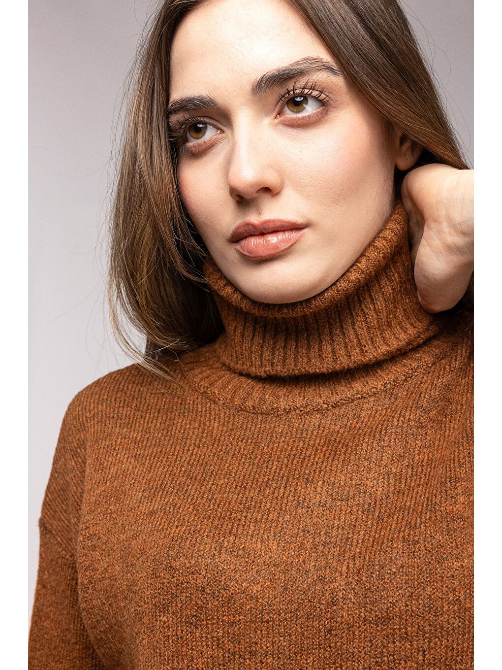 Kahverengi Balıkçı Yaka Oversize Triko Kazak-3