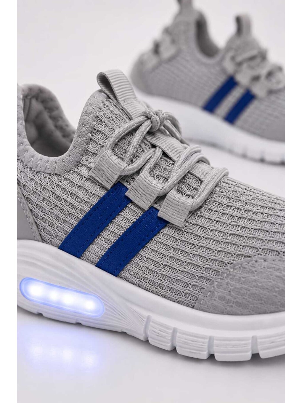 Gri Unisex Çocuk Işıklı Spor Ayakkabı Rahat Günlük Sneaker-2