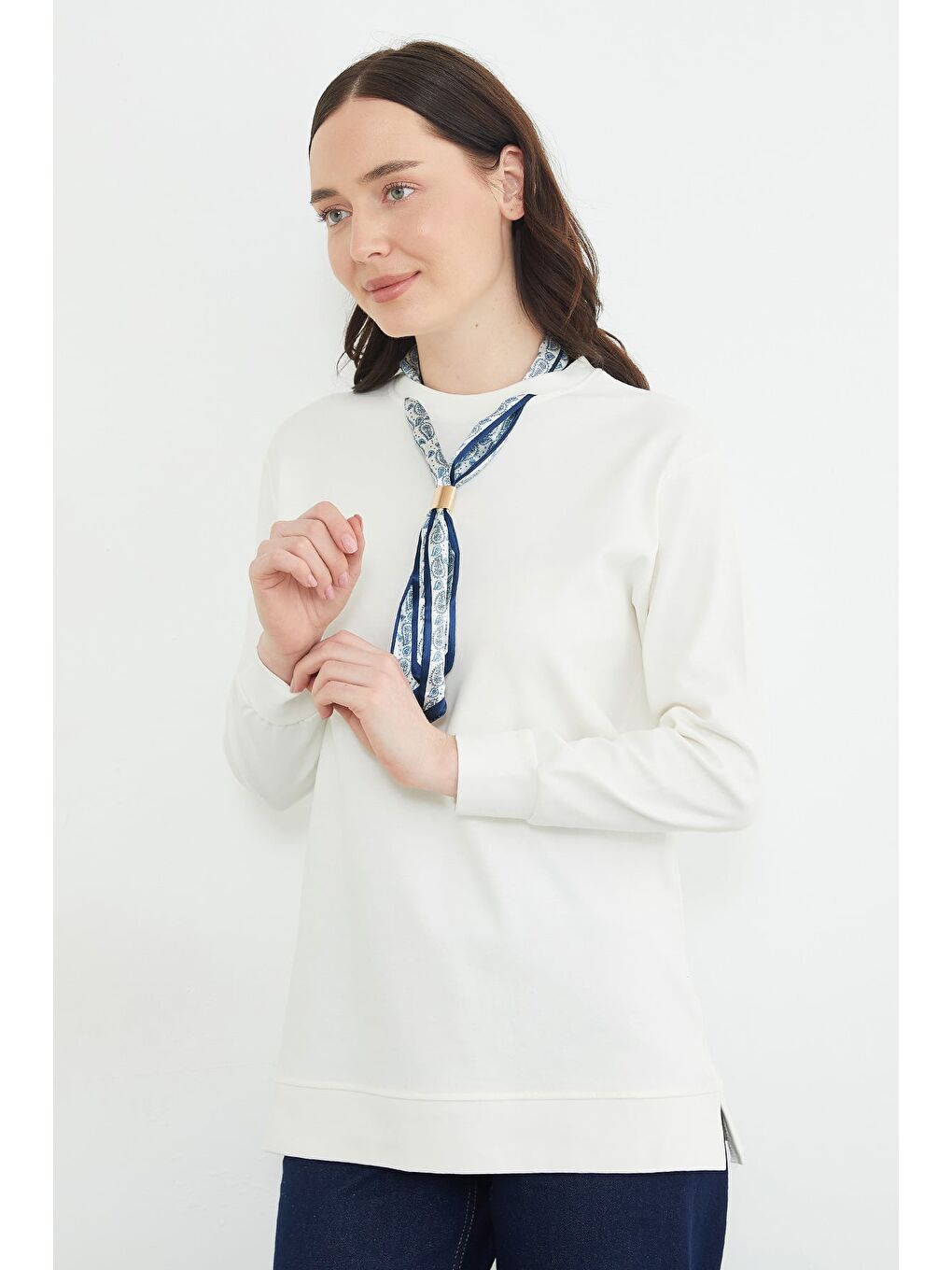 Ekru Fullamodest Fular Detaylı Bisiklet Yaka Tunik-2