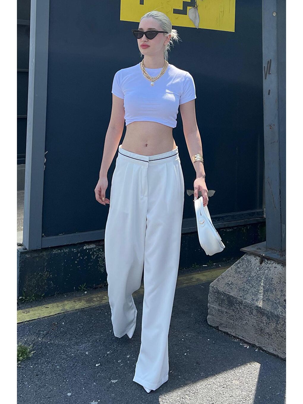 Ekru Kemer Detaylı Bol Paça Pantolon Mg1834