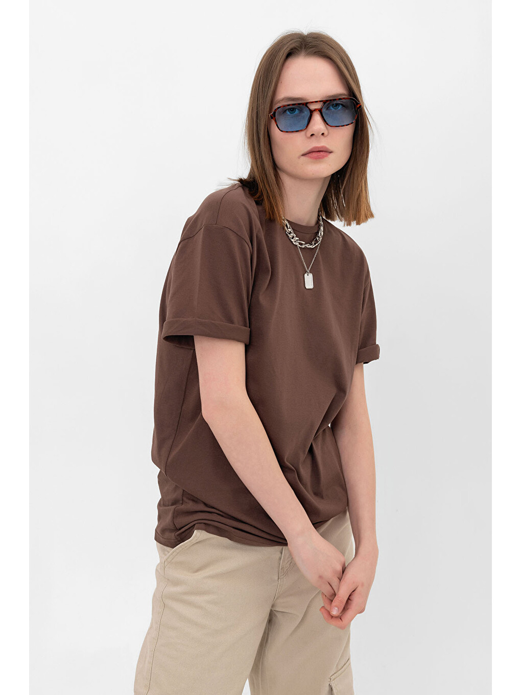 Kahverengi Oversize Fit Pamuklu Kısa Kollu Basic Uniseks Kadın Erkek Tişört-4