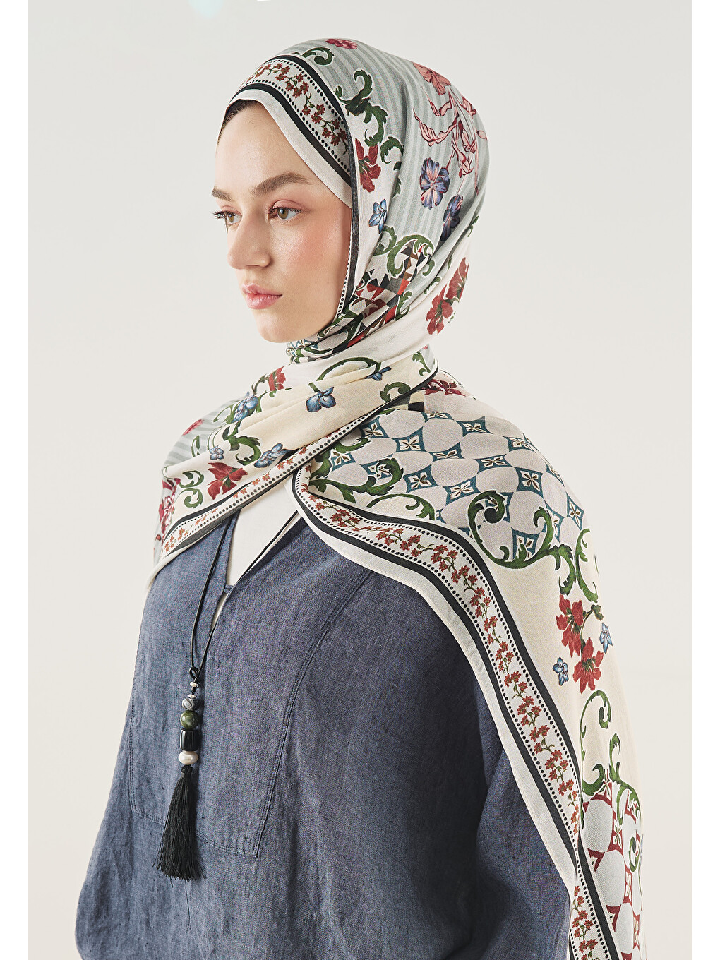 Kırmızı Ethnic Garden Desen Soft Viskon Şal Vişne-1
