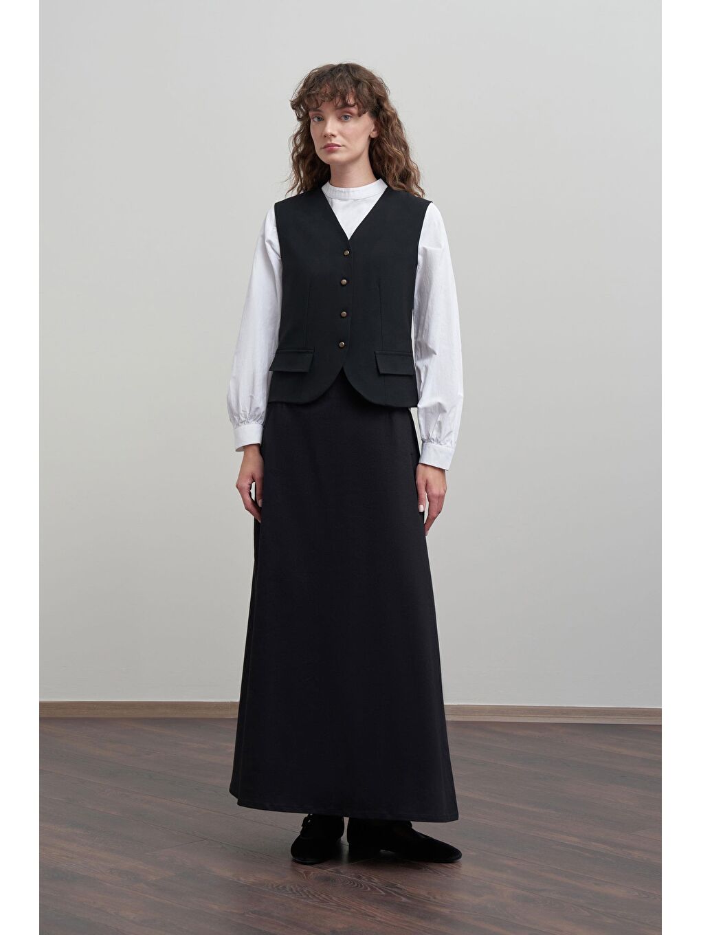 Siyah-Gabardin Belden Bantlı Çan Etek