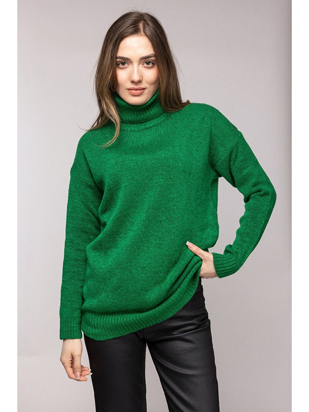 Yeşil Balıkçı Yaka Oversize Triko Kazak-1