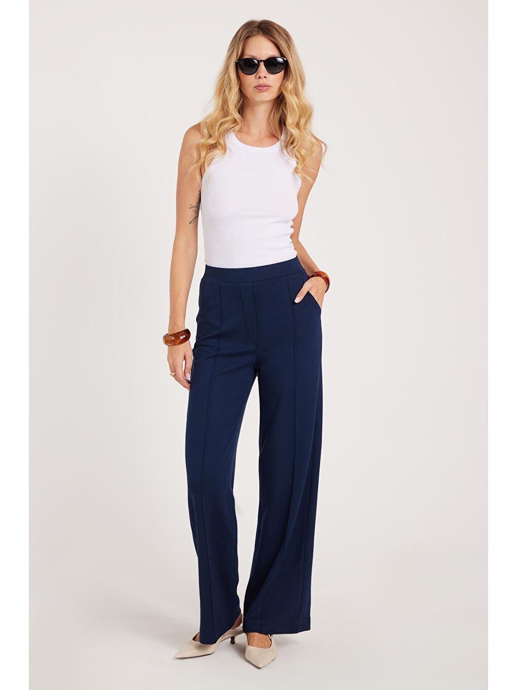 Kadın Relax Fit Rahat Kesim Modal Kumaş Yüksel Bel Geniş Paça Lacivert Pantolon-1