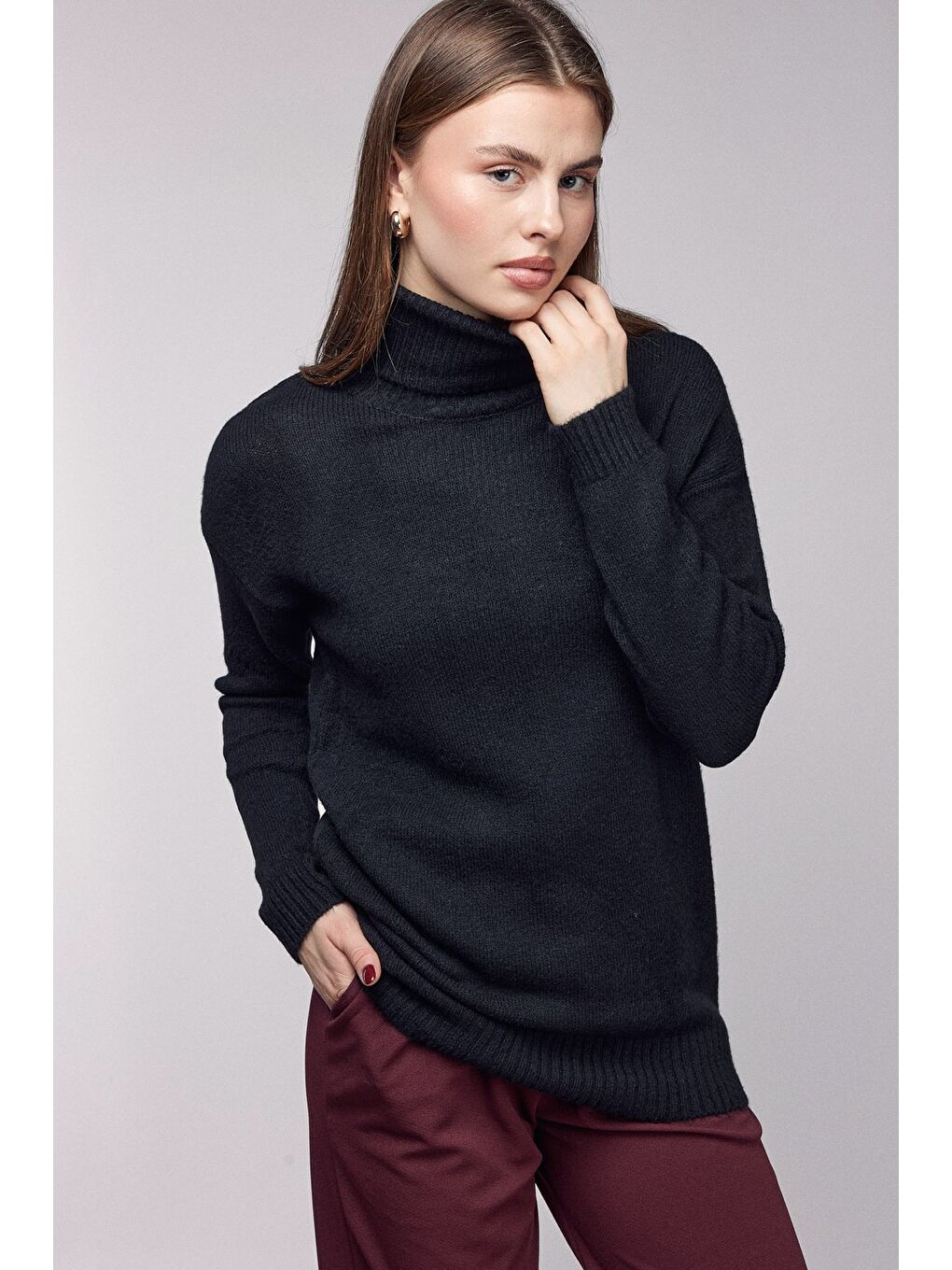 Siyah Balıkçı Yaka Oversize Triko Kazak