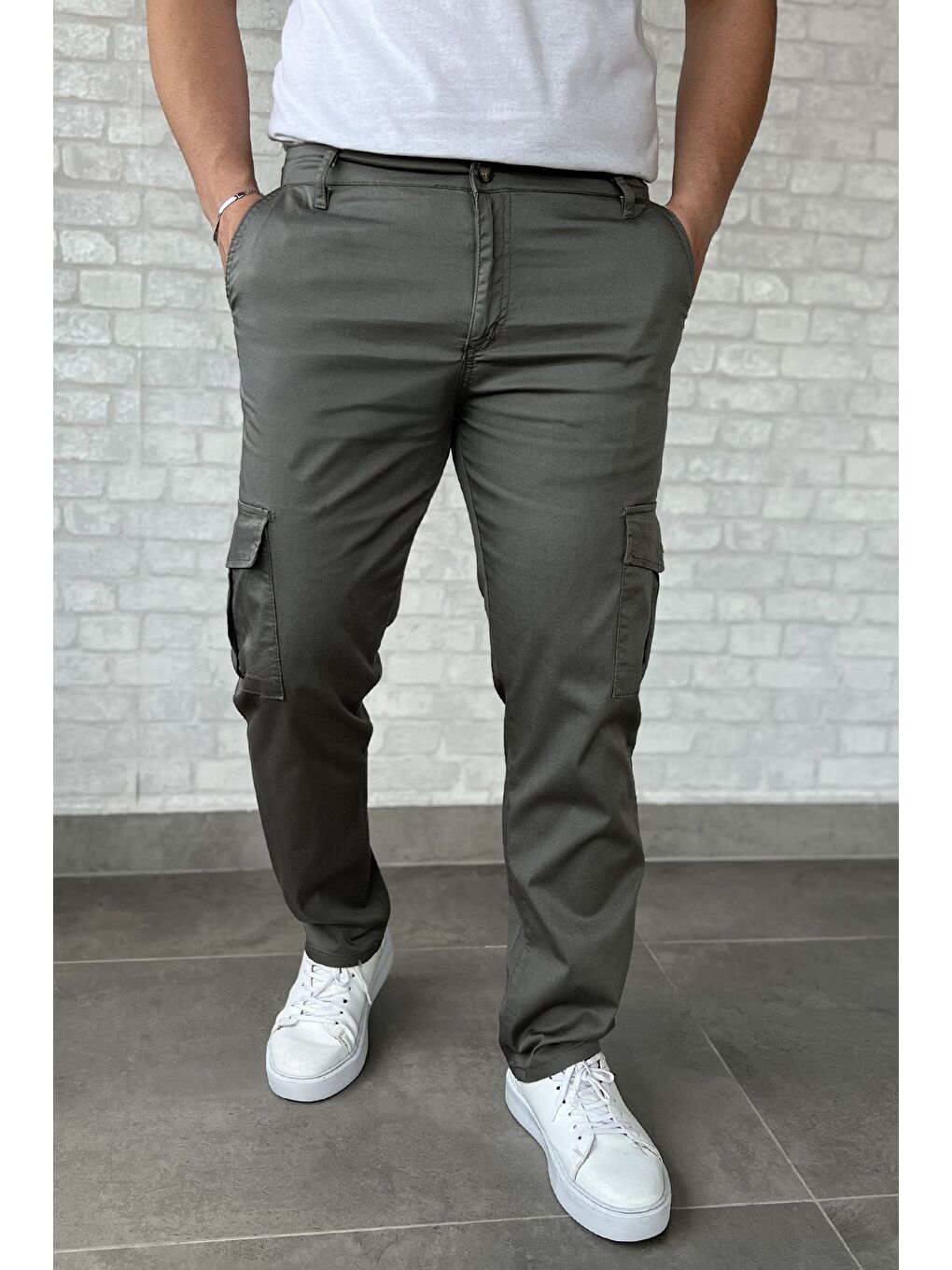 Gri Erkek Kargo Cepli Düz Paça Pantolon