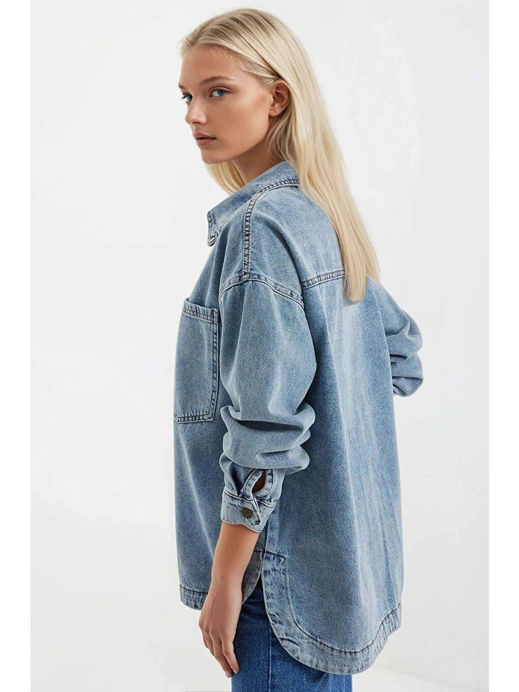 Kadın Mavi Çift Cepli Önden Düğmeli Jean Ceket HZL25S-BD106941-2