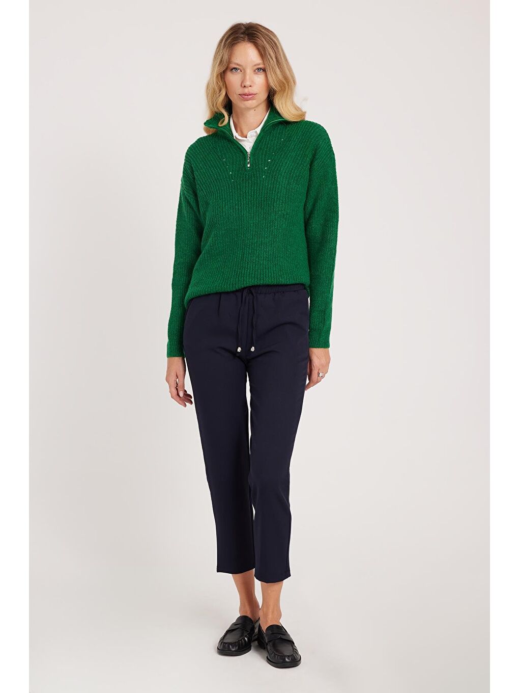 Kadın Relax Fit Rahat Kesim Yüksel Bel Dar Paça Beli Lastikli Bağcıklı Lacivert Pantolon-3