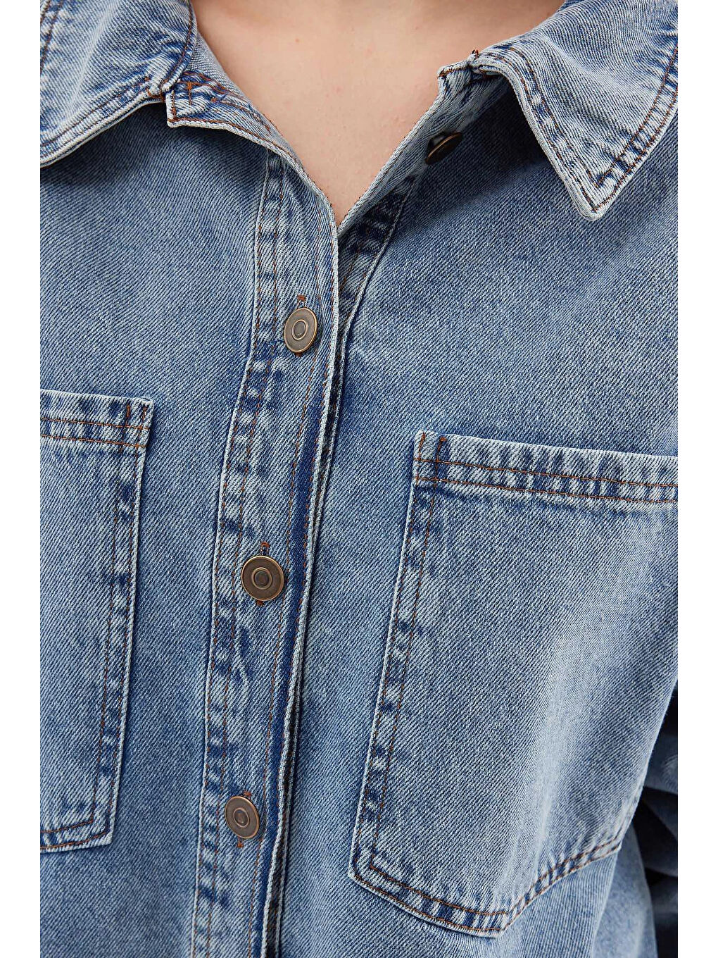 Kadın Mavi Çift Cepli Önden Düğmeli Jean Ceket HZL25S-BD106941-3