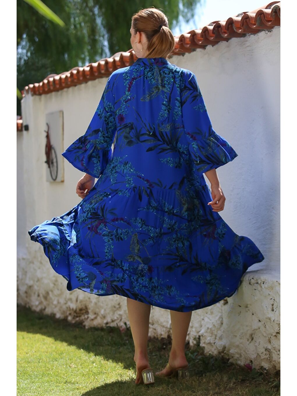 Saks Mavisi Hakim Yaka Fırfırlı Kol Düğmeli Eteği Fırfırlı Allover Baskılı Dokuma Elbise 130 58-1