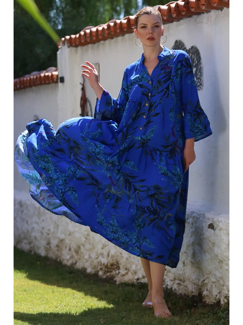 Saks Mavisi Hakim Yaka Fırfırlı Kol Düğmeli Eteği Fırfırlı Allover Baskılı Dokuma Elbise 130 58-2