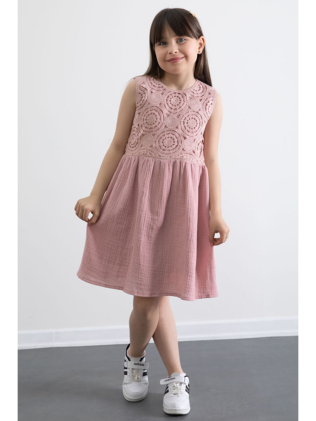 Pembe Dantel İşlemeli Müslin Kız Çocuk Elbise 20778