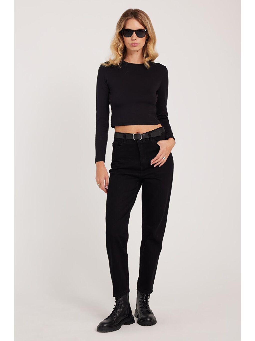 Kadın Slim Fit Dar Kesim Pamuklu Dar Paça Siyah Jean Pantolon-4