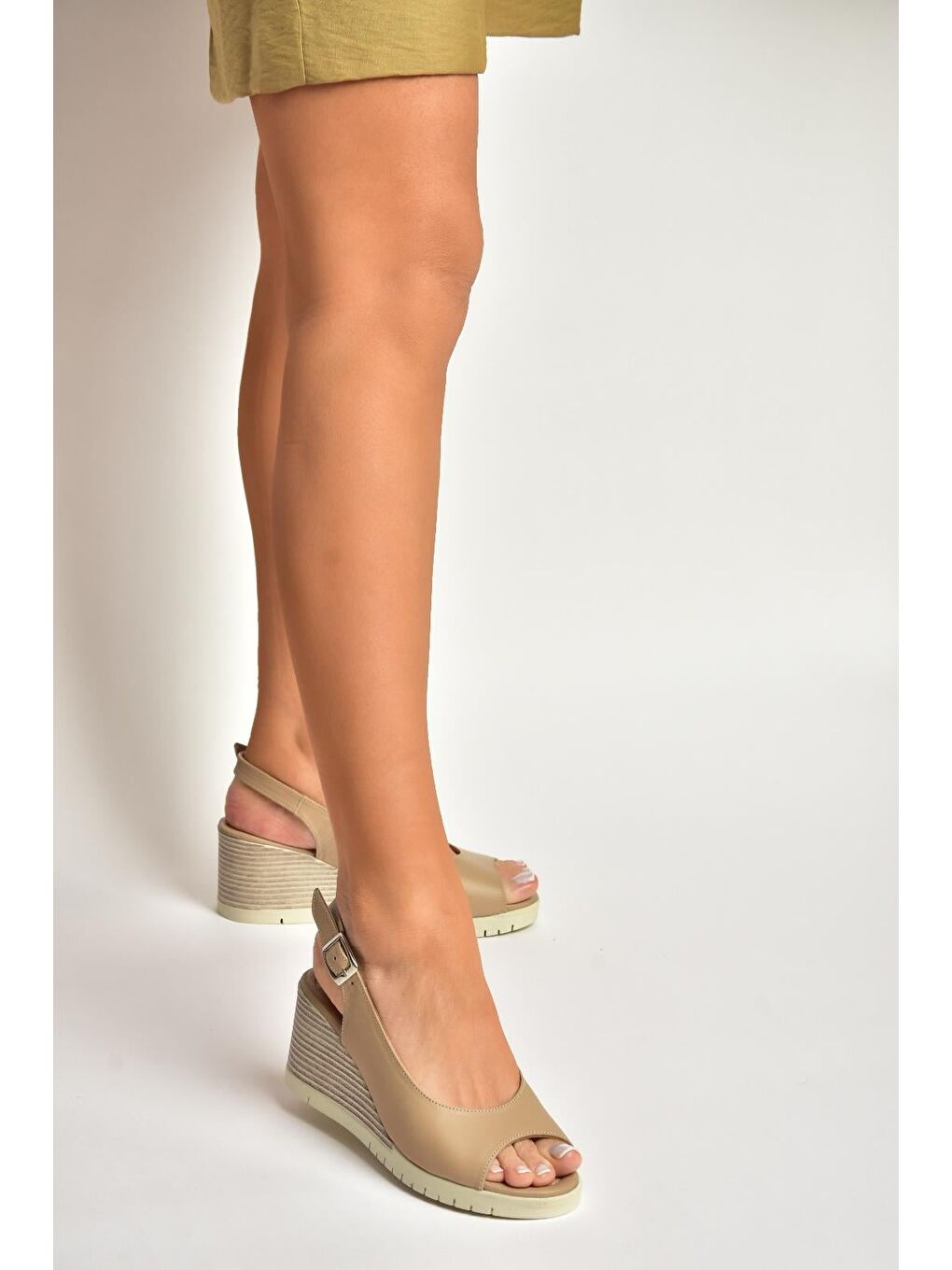 Bej Kadın Sandalet Y555344003-3