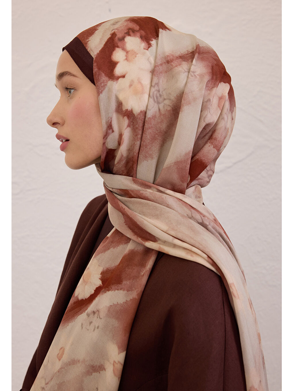 Kahverengi Soft Daısy Desen Rami Şal Ağaç Kabuğu-1