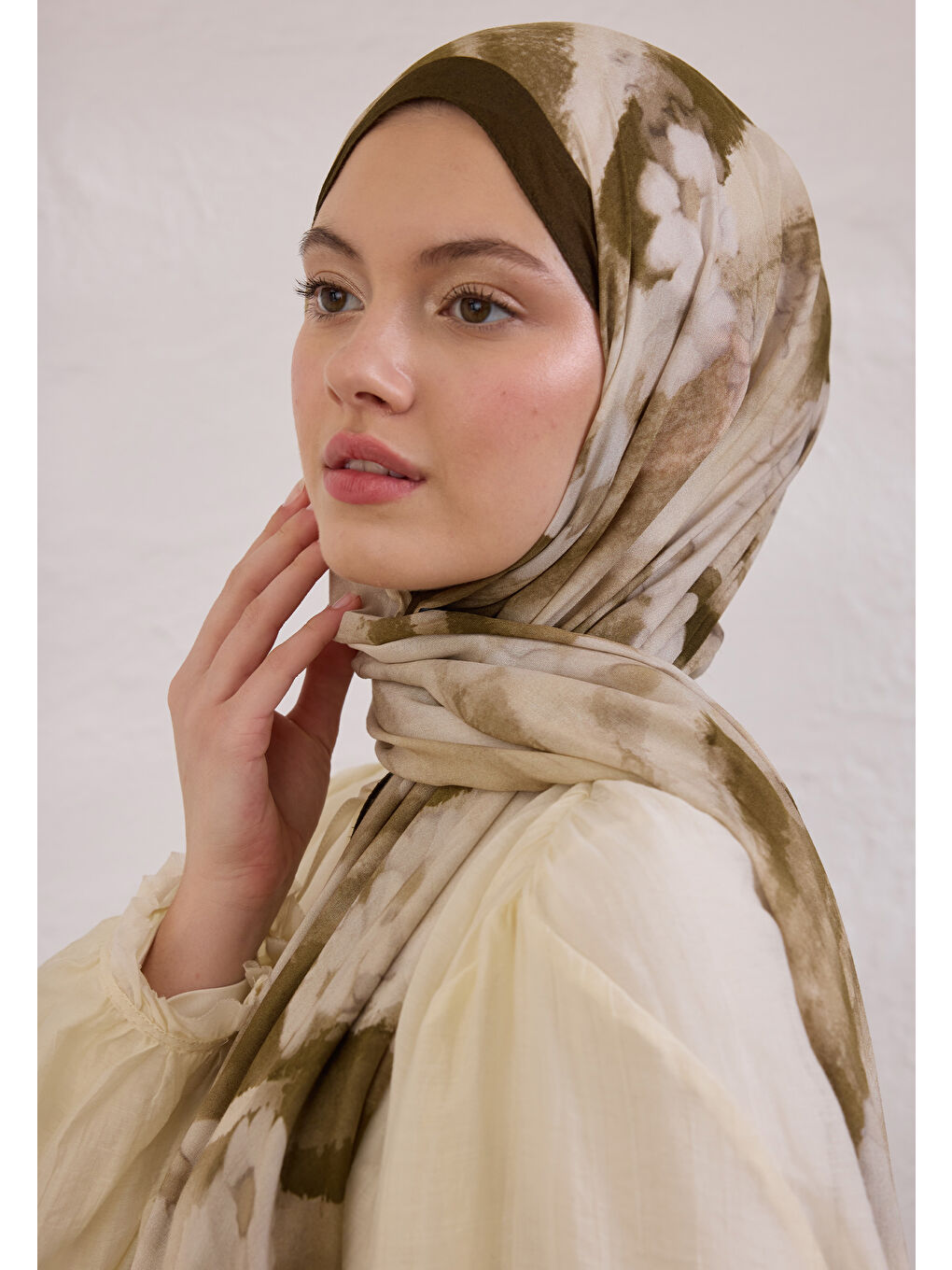 Bej Soft Daısy Desen Rami Şal Vizon-3