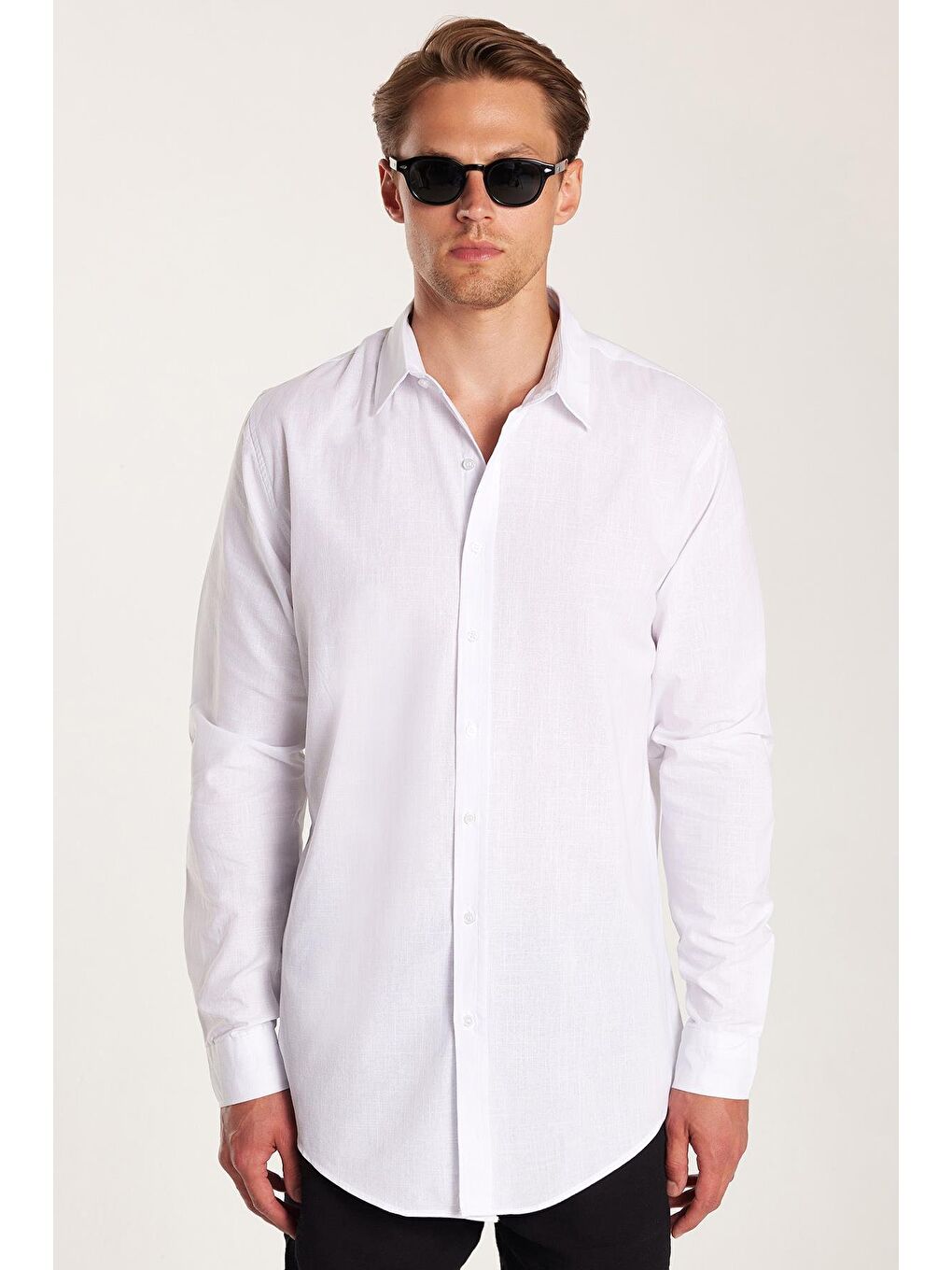 Erkek Slim Fit Dar Kesim Uzun Kollu %100 Pamuk Keten Doku Düz Biyeli Beyaz Gömlek-3