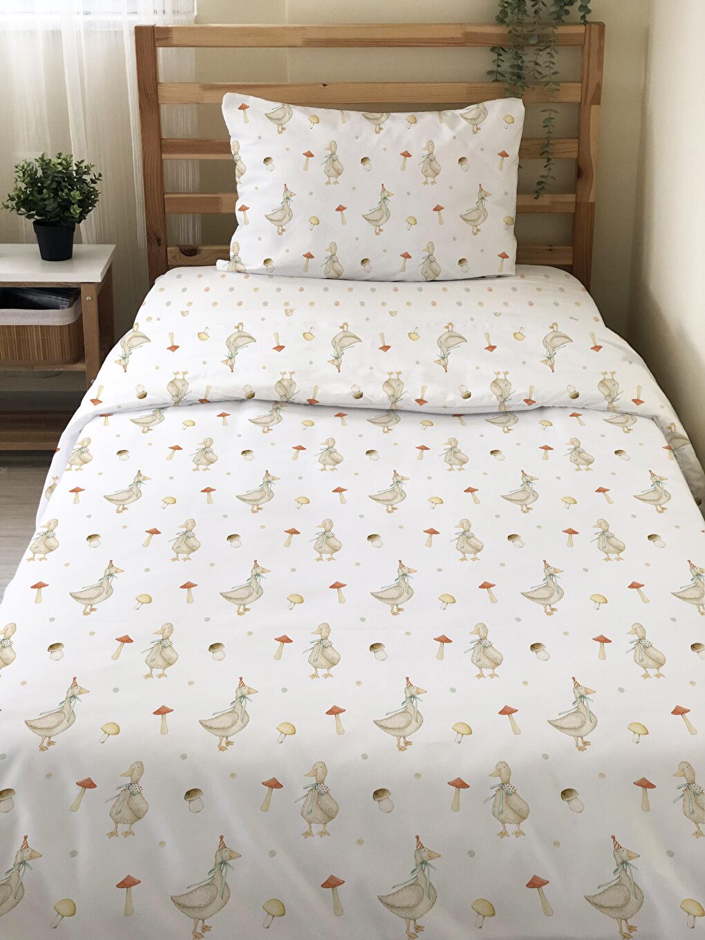 Karışık Çift Taraflı Hayvan Desenli Çarşafsız Takım Tek Kişilik Nevresim Takımı 160x220 Cm