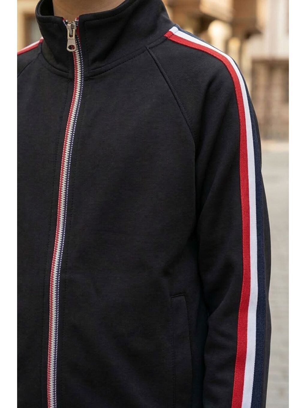 Siyah Unisex Çocuk Dik Yaka Üç Şeritli Şardonlu Dalgıç Eşofman Takımı-2