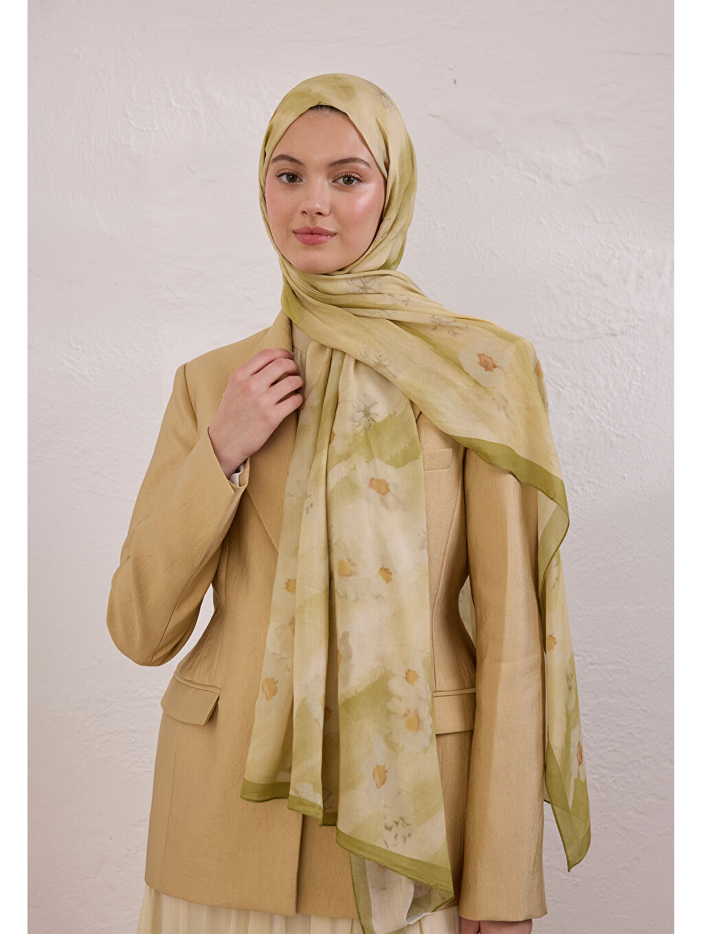 Yeşil Soft Daısy Desen Rami Şal Adaçayı