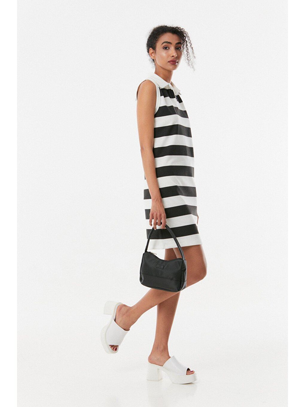 Siyah Fermuarlı Baget El Çantası-2