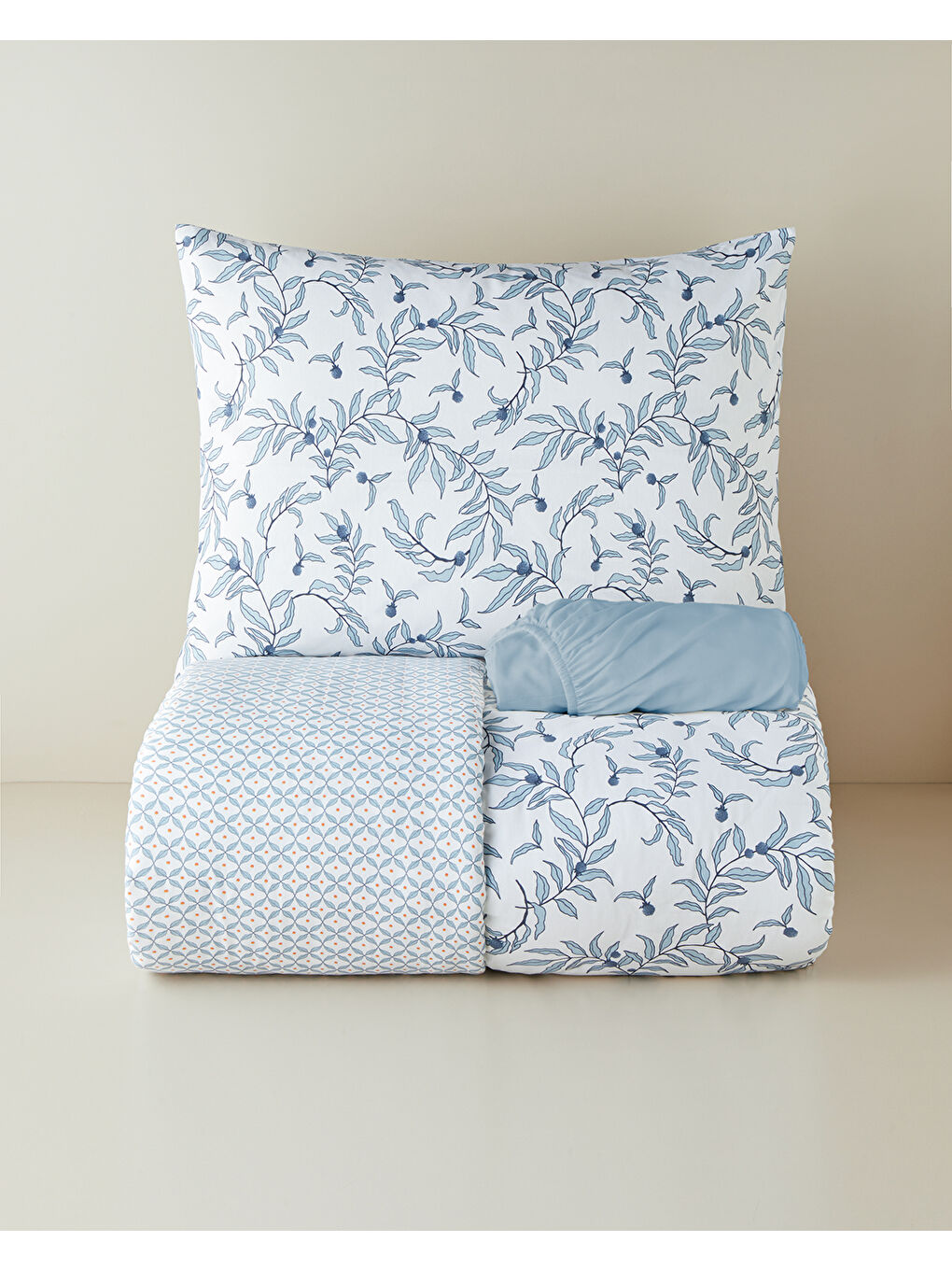 Berryland Kolay Ütülenir Çarşaflı Tek Kişilik Nevresim Takımı 160x220 cm Mavi-Turuncu