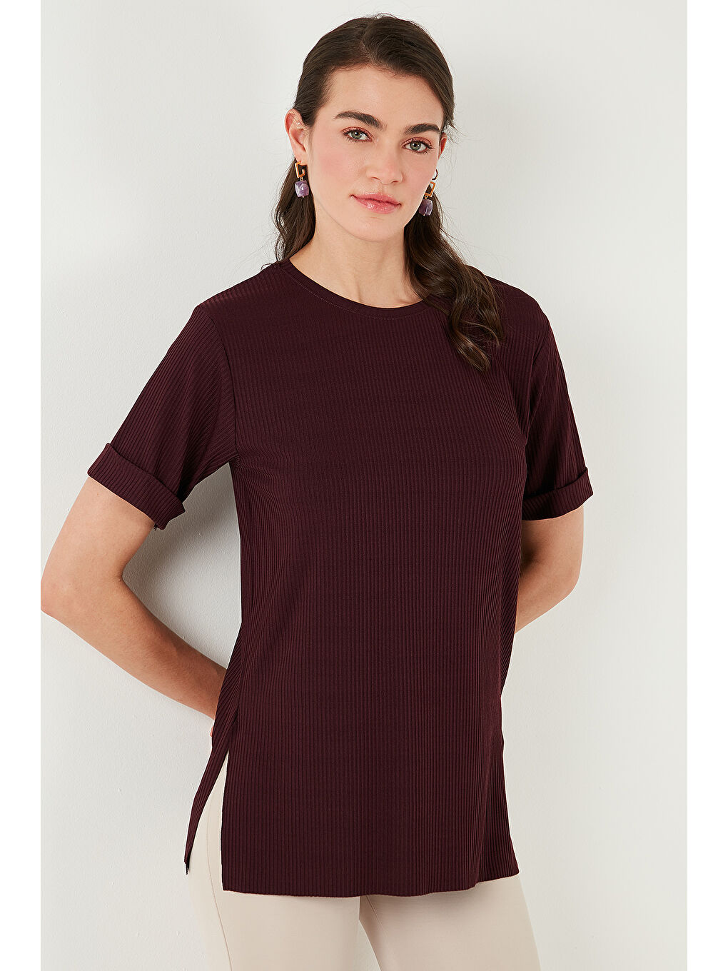 Kırmızı Oversize Bisiklet Yaka Yırtmaç Detaylı Kadın Bluz 5869000-3