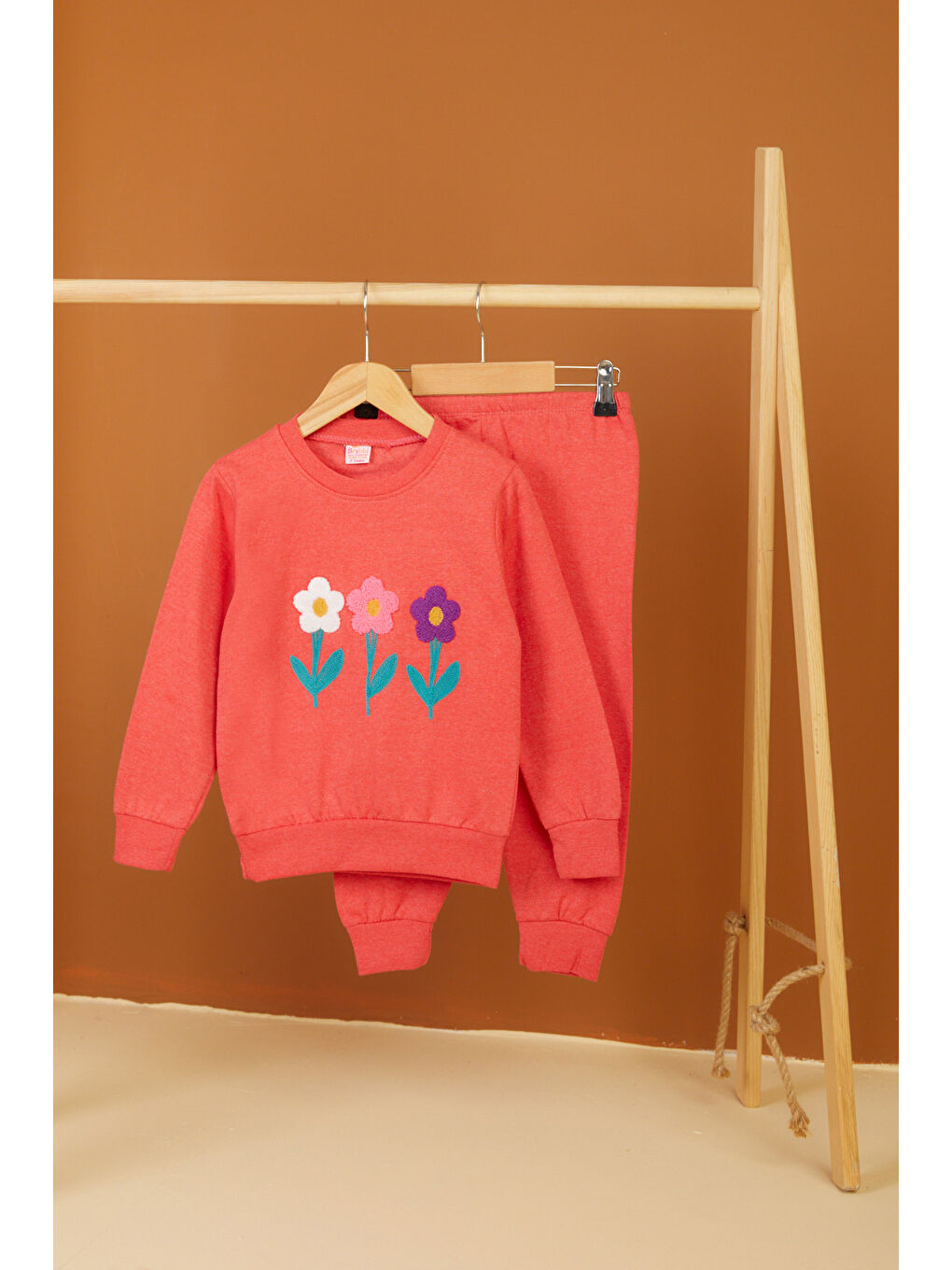 Kız Çocuk Mercan Çiçek Nakışlı İkili Takım - 26549