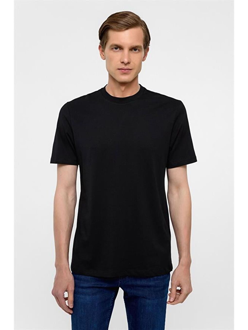 Siyah Regular Düz Bisiklet Yaka Tişört