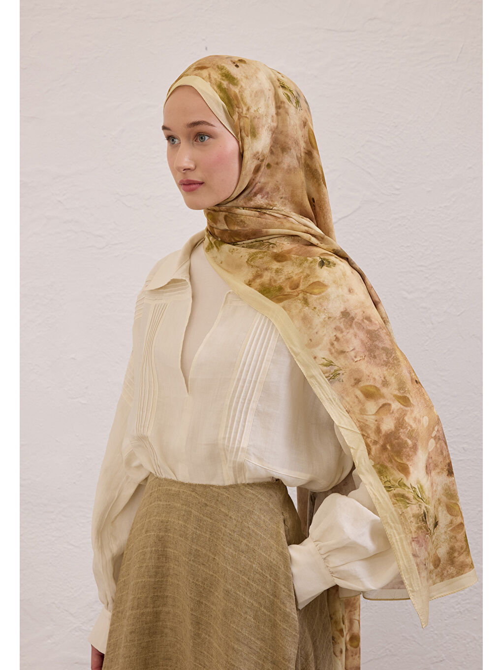 Naomı Desen Rami Şal Bej-1