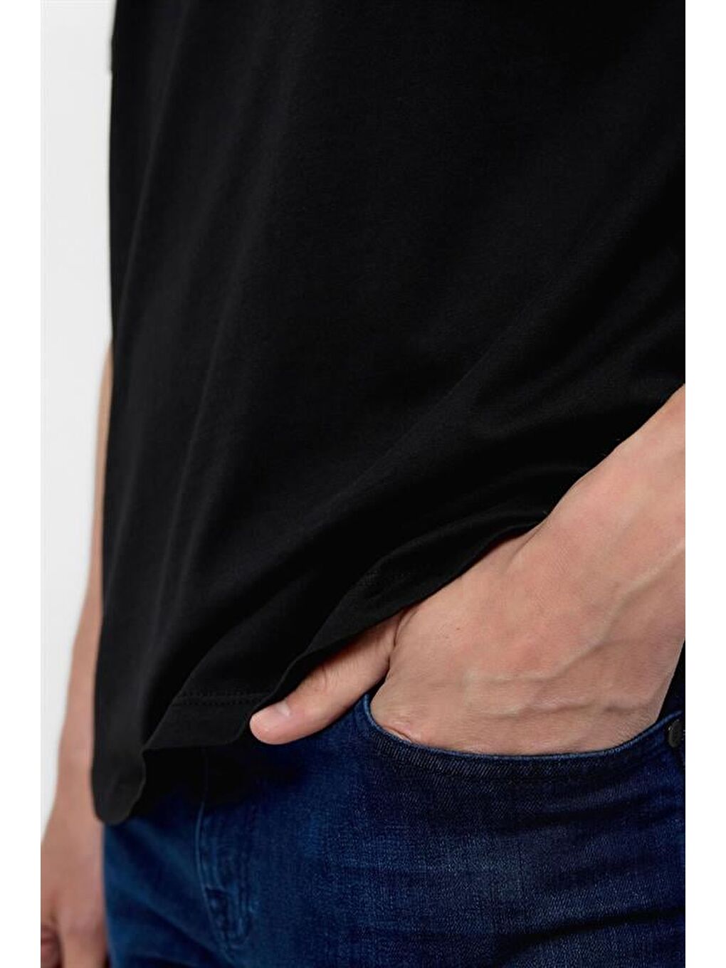 Siyah Regular Düz Bisiklet Yaka Tişört-3