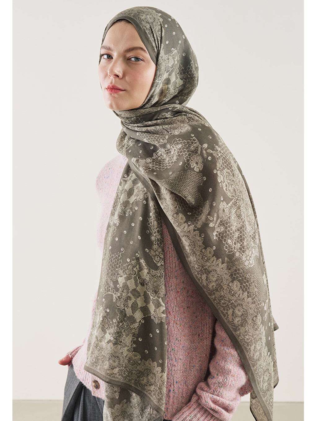 Floral Lace Desen Rami Şal Soft Haki-1