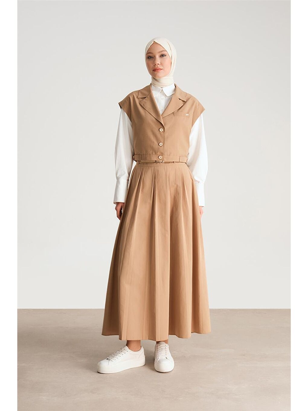 Kahverengi Kısa Yelek 24Y4901 Camel-2