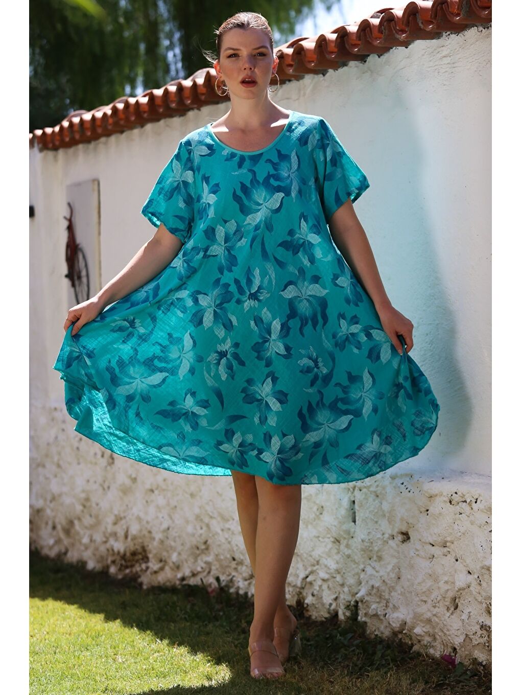 İtalyan Petrol Yeşili Havuz Yaka Kısa Kol Çiçekli Casual Oversize Dokuma Elbise 110 70-2