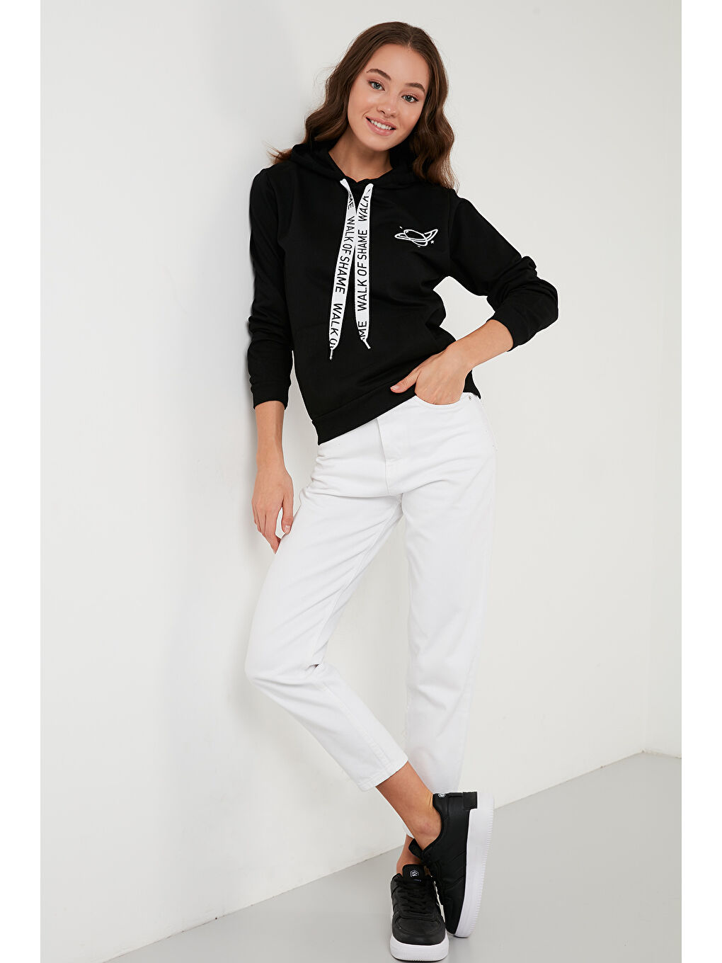 Siyah Baskılı Kapüşonlu Kanguru Cepli Örme Sweat 5413002-3