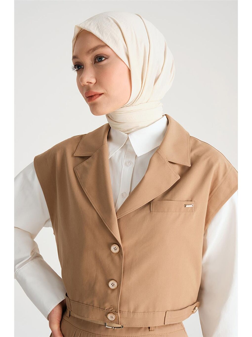 Kahverengi Kısa Yelek 24Y4901 Camel-3