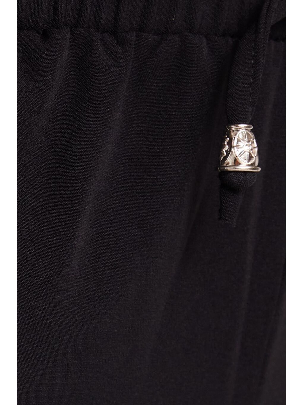 Kadın Relax Fit Rahat Kesim Yüksel Bel Dar Paça Beli Lastikli Bağcıklı Siyah Pantolon-5