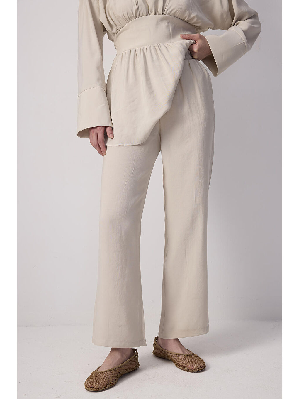 Bej Geniş Kuşaklı Tunik Pantolon Takım-4