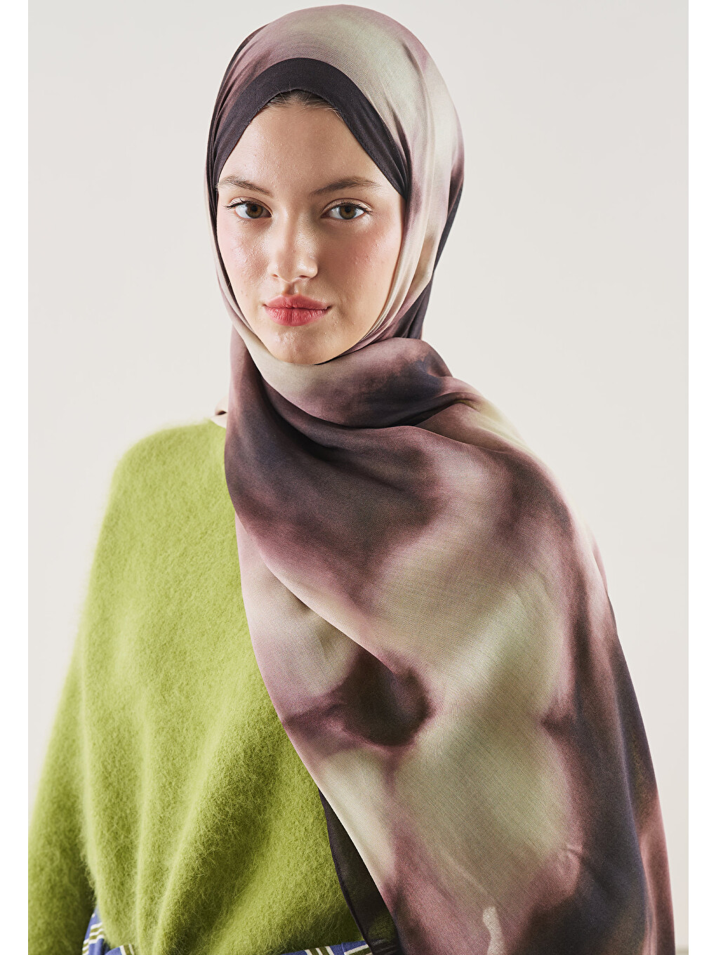 Kahverengi Floral Batik Desen Rami Şal Ağaç Kabuğu-2