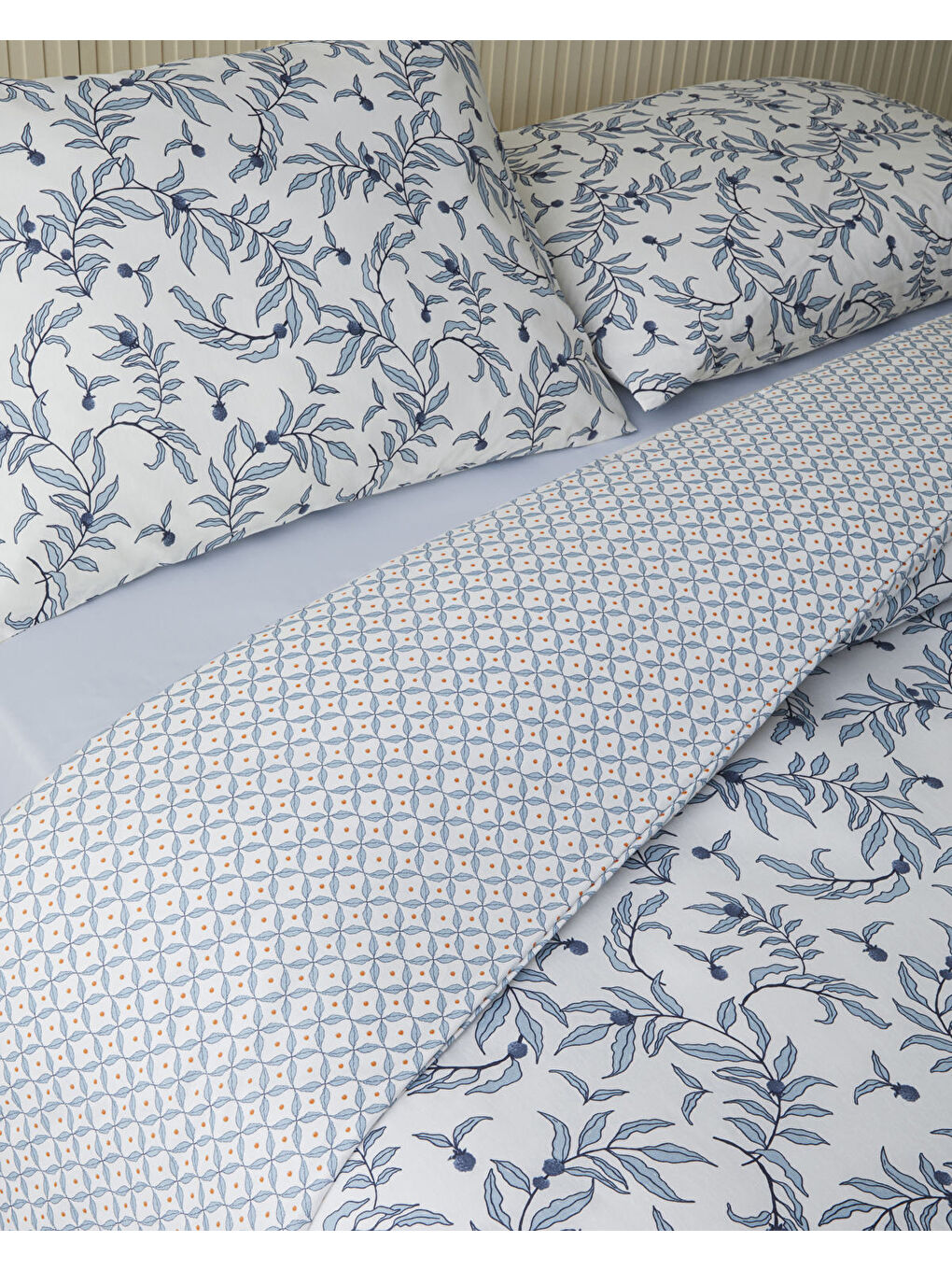 Berryland Kolay Ütülenir Çarşaflı Tek Kişilik Nevresim Takımı 160x220 cm Mavi-Turuncu-4